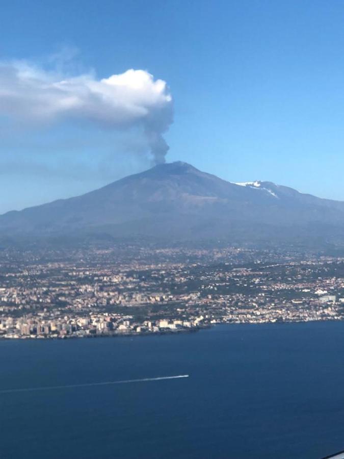 Le tre meraviglie a 200 m dal mare Aeroporto di Catania Fontana Rossa Esterno foto